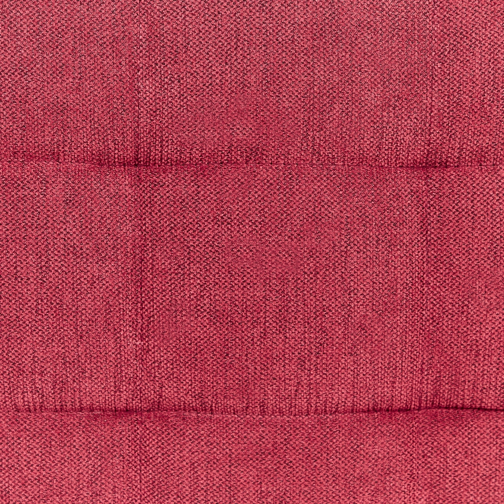 Pouf contenitore in tessuto rosso con coperchio trapuntato camera da letto