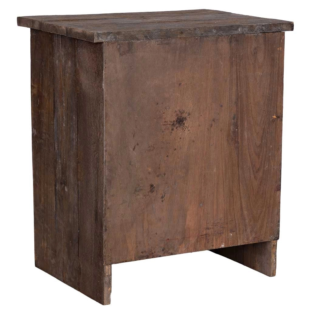 Comodino in legno 3 cassetti 40x31x46,5h cm