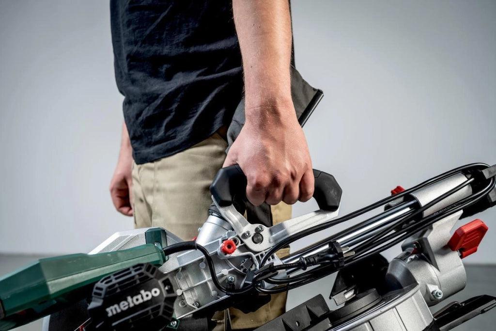 Metabo 613254000 KGS 254 M Troncatrice con Funzione di Trazione 1450 W 254 mm colore Nero