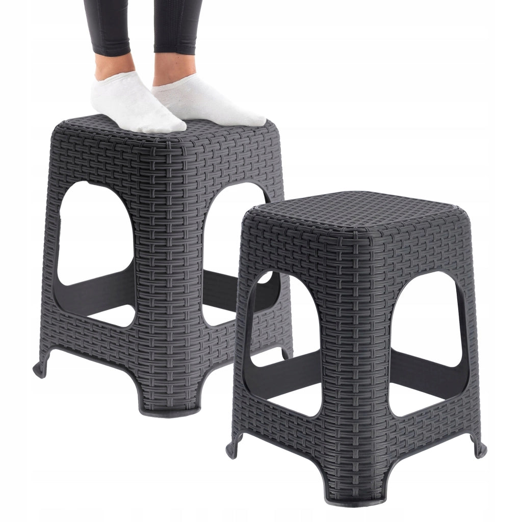 Sgabello da cucina KADAX con base antiscivolo, portata massima 120 kg.