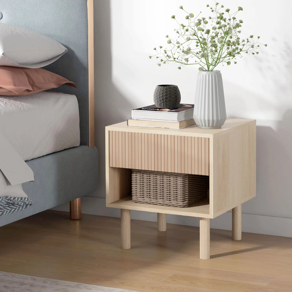 Comodino con cassetti e nicchie ¨C Minimal ¨C 47x47x50 cm