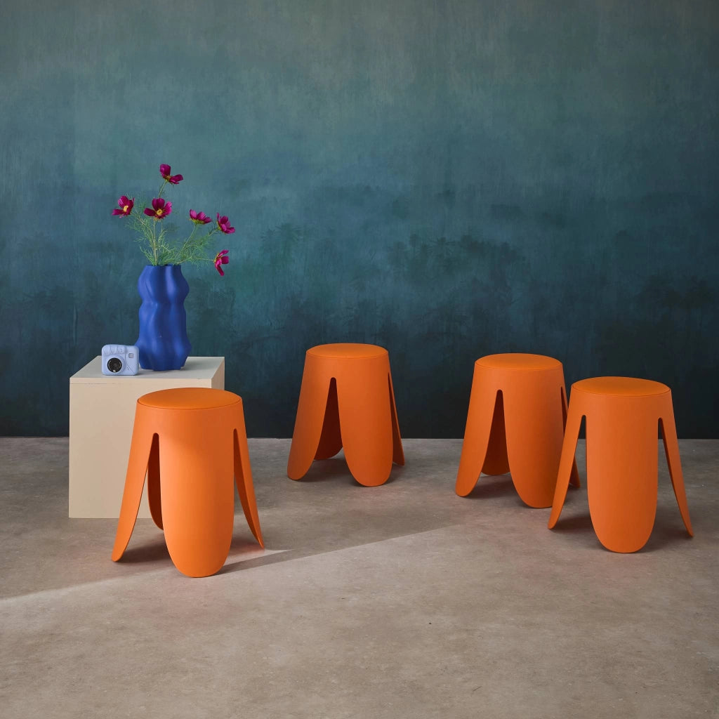 Set 4 sgabelli impilabili in ecopelle, arancione