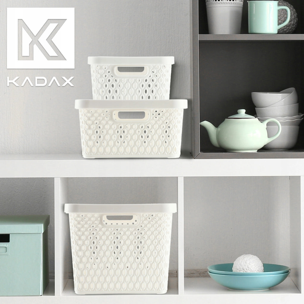 Set di 3 cestini in plastica KADAX con coperchio, colore bianco.