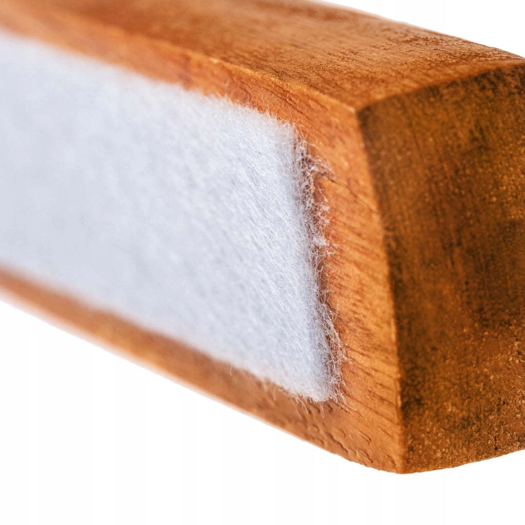Gruccia doppia in legno KADAX per pantaloni, ideale per armadi a soppalco, robusta e resistente.