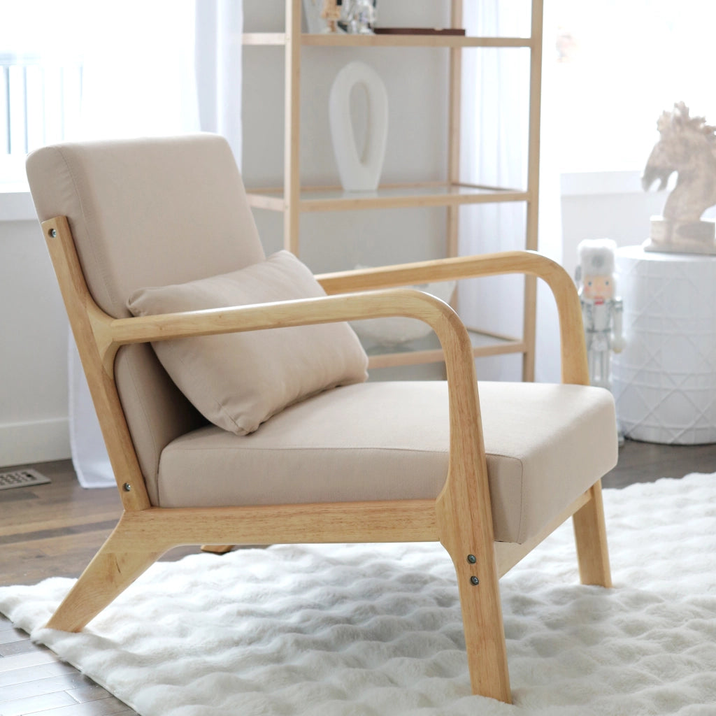 Poltrona lounge ¨C Xylo ¨C tessuto beige con cuscini e braccioli in legno