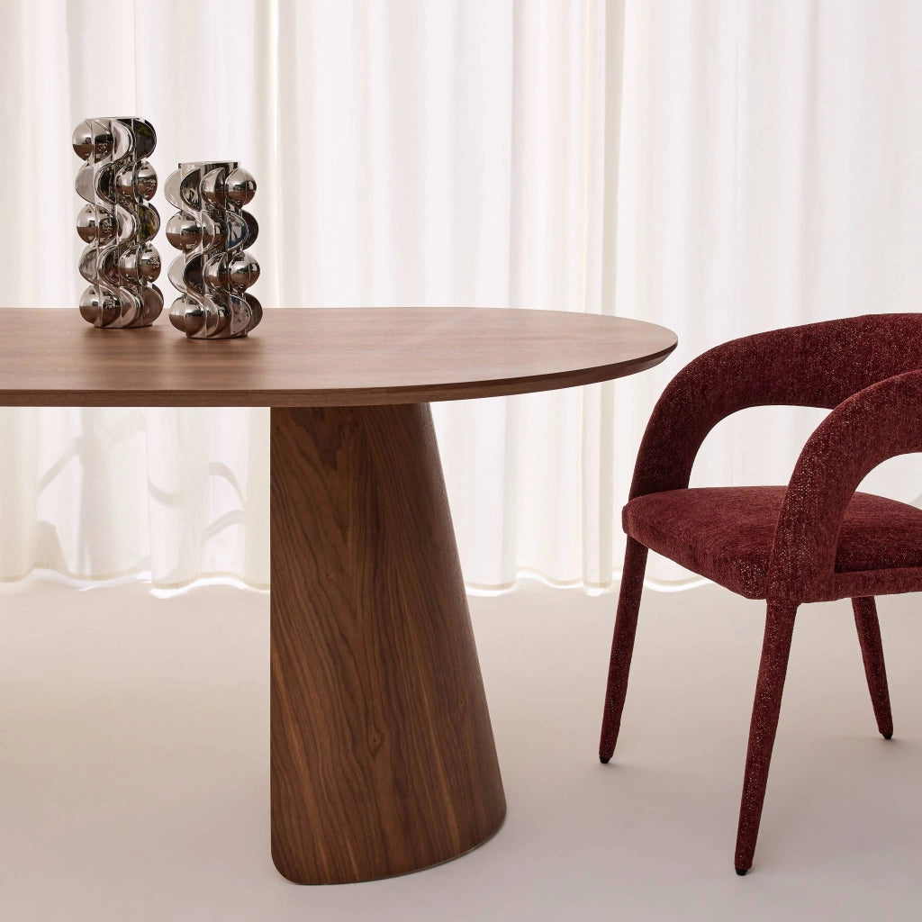 Tavolo da pranzo ovale decorato in legno, 8 posti, noce