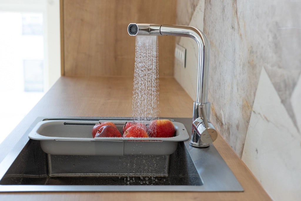 Rubinetto cucina 5 in 1 con bocca estraibile multifunzione – 4 flussi, aeratore Z-flow e design moderno