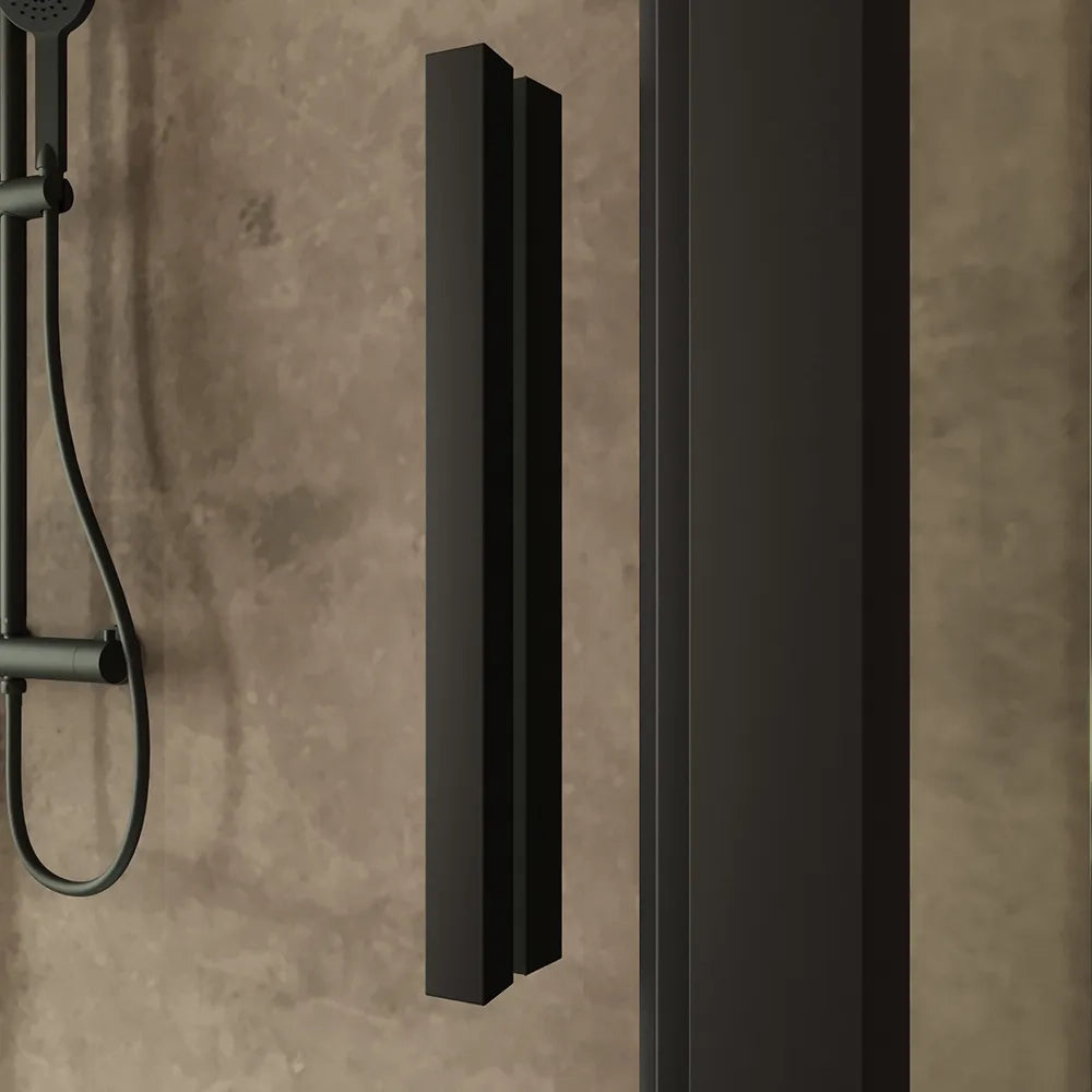 Box doccia tre lati 70x130x70cm con porta scorrevole profili nero opaco e vetro 6mm trasparente h190 | Portofino