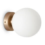 Applique Maytoni Basic Form ottone con globo bianco E14