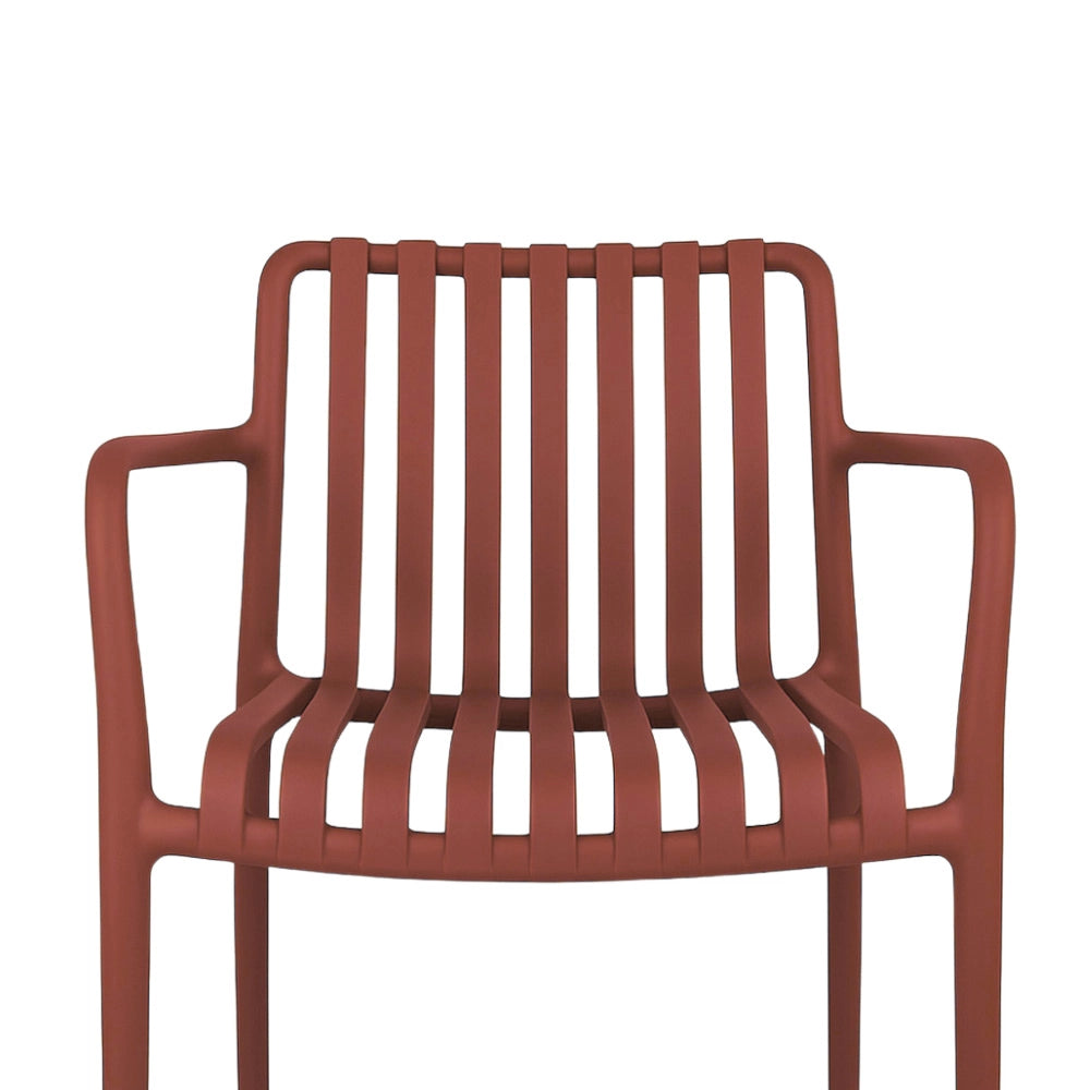 Sedia Iside da esterno in plastica rosso mattone comfort premium con braccioli
