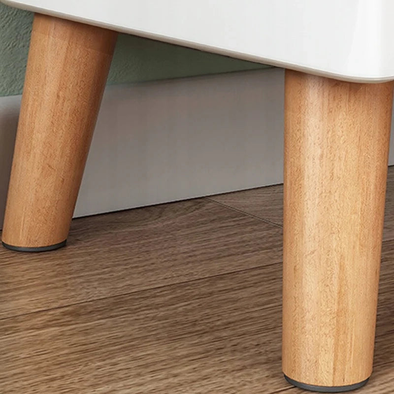 Armadio a Colonna Bianco Stile Loft Scandinavo con Ripiani Ideale per Libri