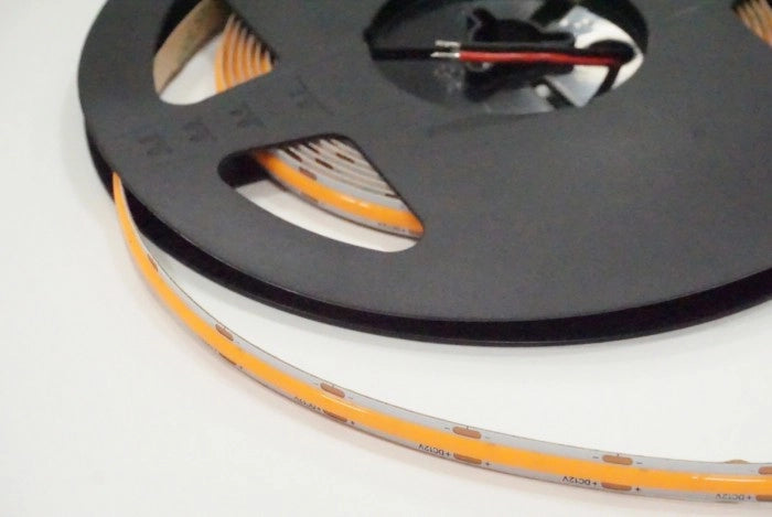 Striscia LED COB 480 9W/m arancione 12V IP20 5m dimmerabile
