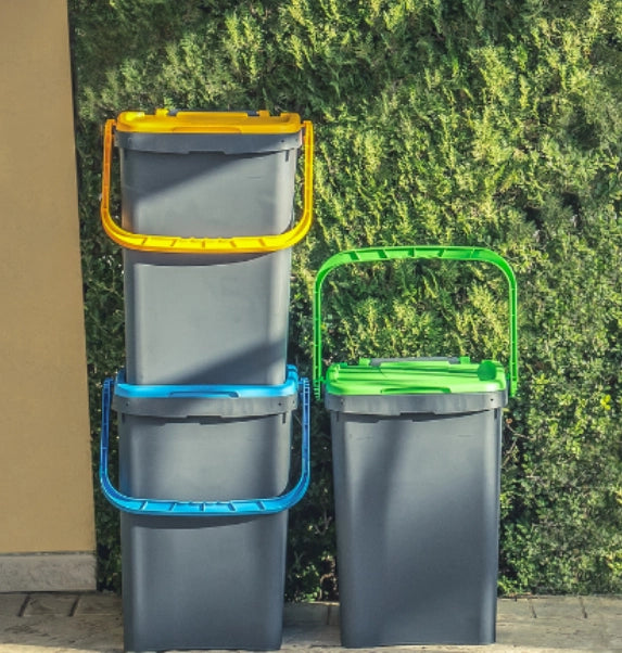 PATTUMIERA PER RACCOLTA DIFFERENZIATA 'ECOPLUS' 20 lt.- cm 34 x 34 x h 34 grigio + coperchio colorato  - ECOPLAST