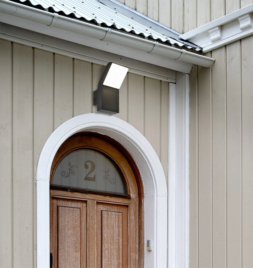 Applique esterno nero moderno LED 9W IP54 VIDAR Kaja