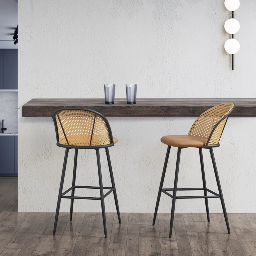 Set 'Gausdal' 2 Sgabelli da Bar Similpelle con Schienale in Rattan [en.casa]