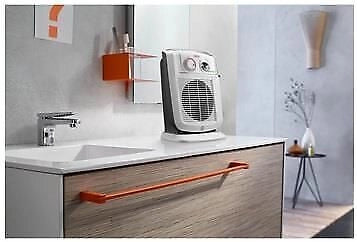 De’Longhi HBC 3052T stufetta elettrica Bianco 2400 W Riscaldatore ambiente elettrico con ventilatore