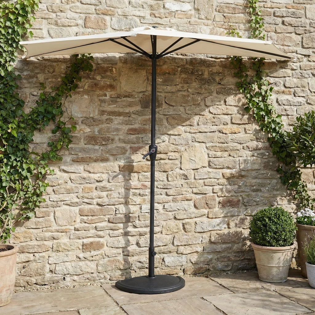 Ombrellone da giardino mezzaluna Soleo (270cm), acciaio e poliestere, palo diam. 38 mm, apertura antivento con manovella, senza base