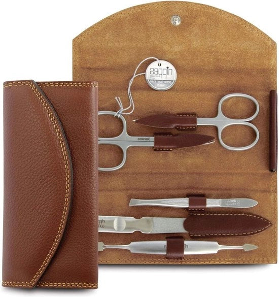 Set di manicure in legno marrone con chiusura - 5 pezzi