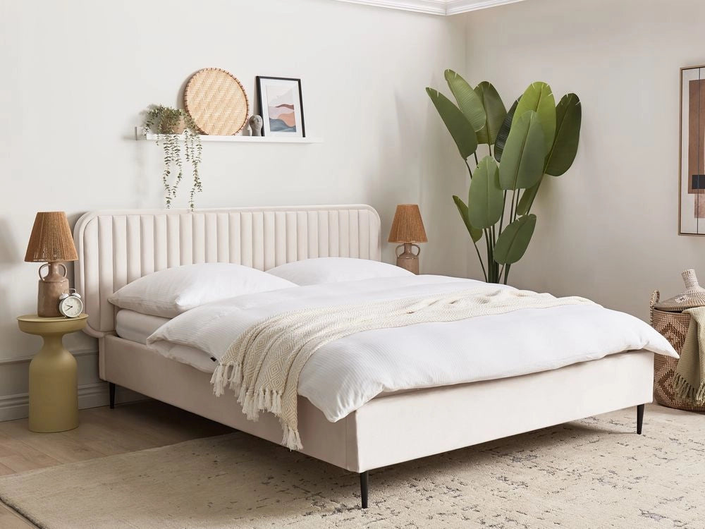 Letto matrimoniale UE Beige Rivestimento in velluto 160 x 200 cm Telaio Poggiatesta Gambe in metallo Design moderno Camera da letto