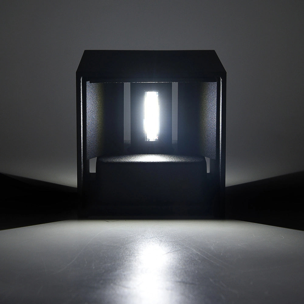 APPLIQUE LED CUBO NERO 10W LUCE FREDDA 6500K° CON DOPPIA EMISSIONE - DESIGN MODERNO IP65 PER ESTERNI