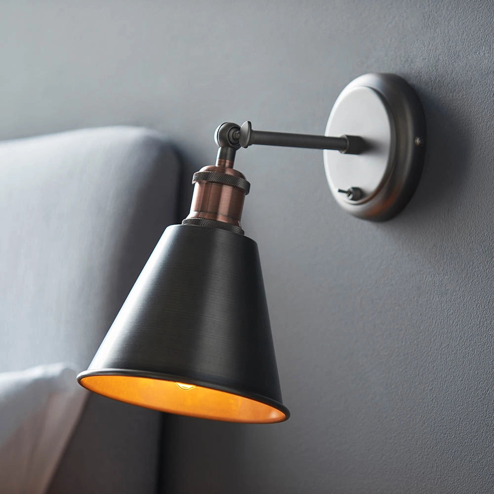 Applique industriale in peltro/rame con interruttore E27 Endon