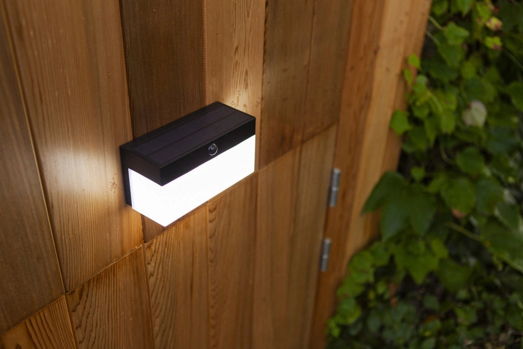 Applique esterno FRAN nero LED 10W con sensori Lutec