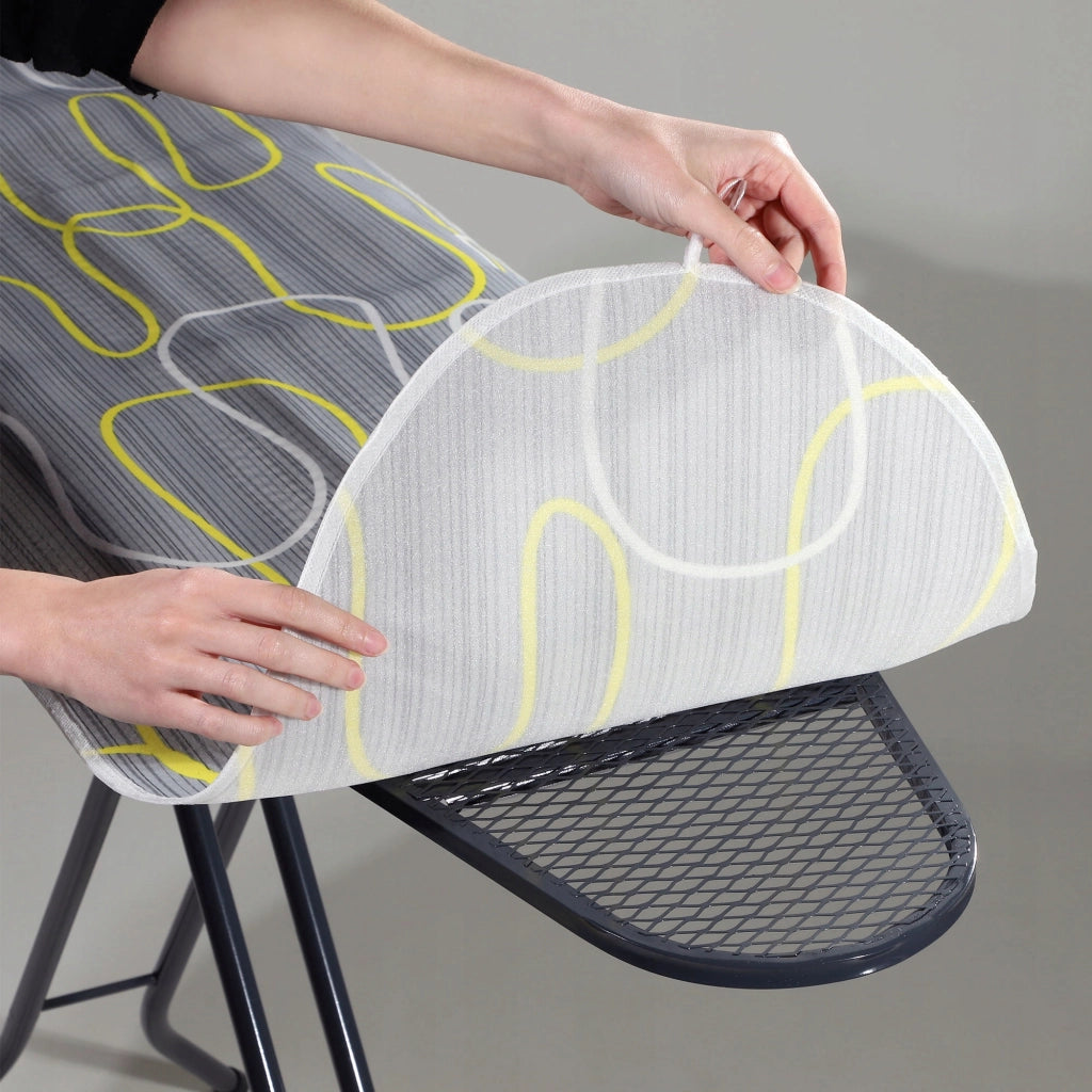 Fodera per asse da stiro KADAX 127x47 cm con retro elasticizzato e lacci.