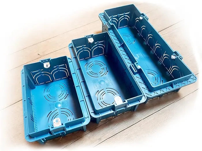 CASSETTA DA INCASSO 4 posti - 120x70x50 mm - 10 pezzi