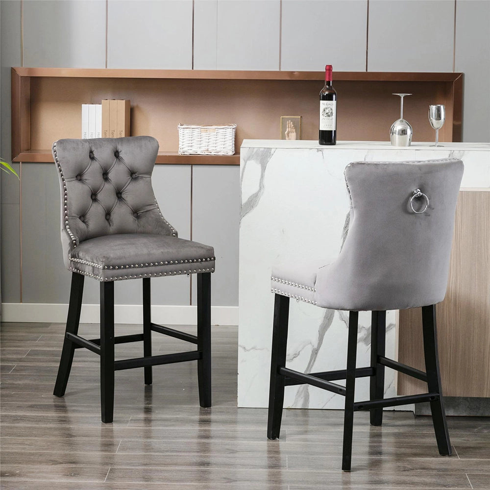 Set 2 sgabelli bar - Xylo - velluto grigio gambe legno con borchie
