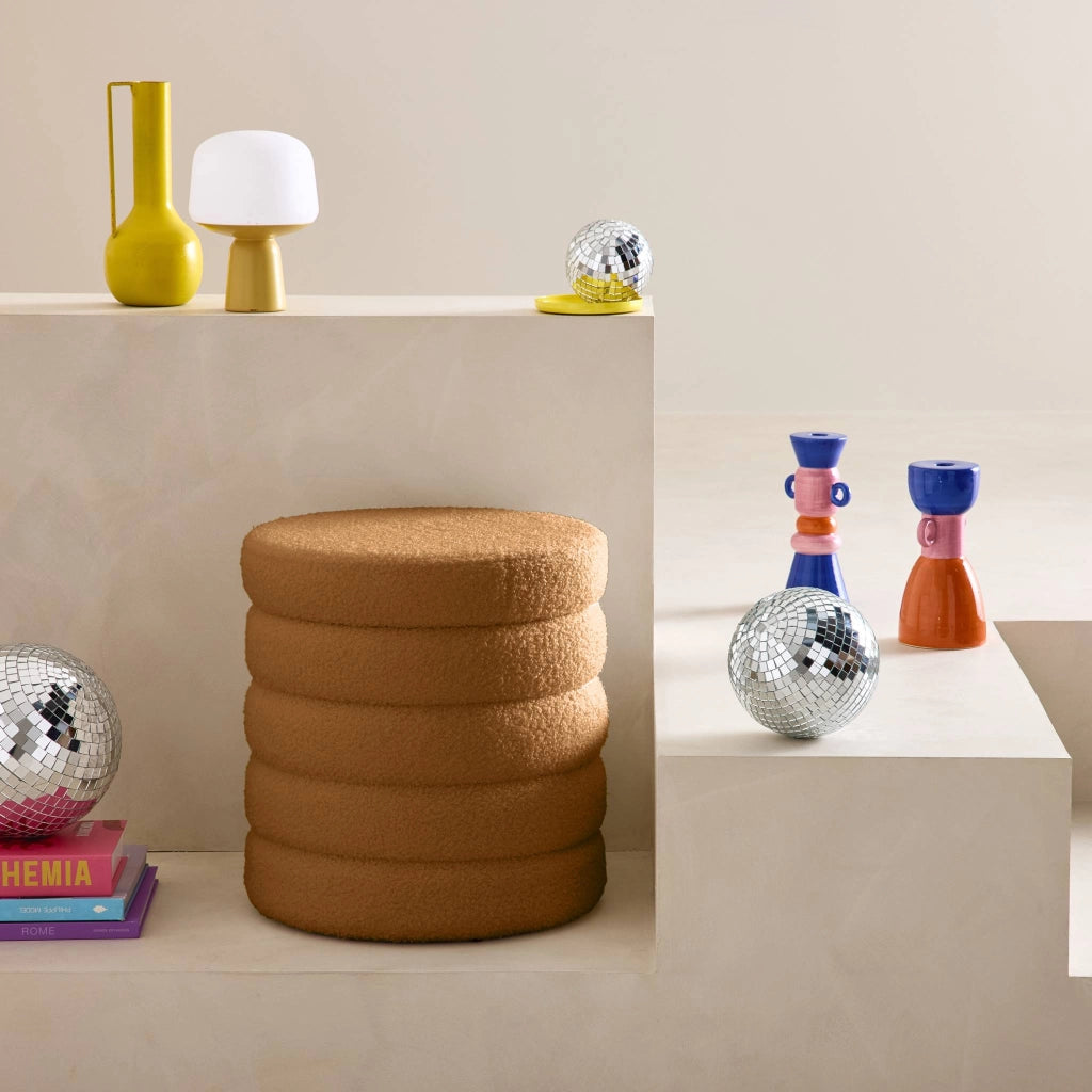 Pouf contenitore in bouclé, ruggine