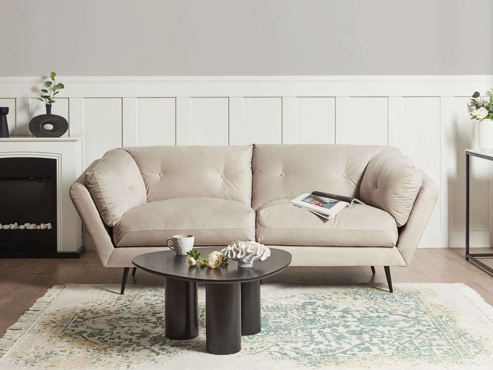 Divano gambe in metallo velluto beige 210 x 90 cm con cuscini retrò