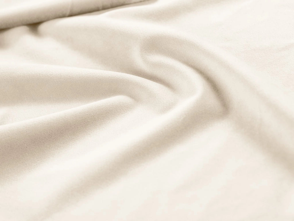 Cosmopolitan Design - Poltrona "Vienna" in velluto beige chiaro 