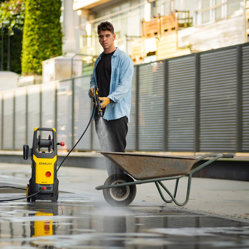 Stanley Idropulitrice SXPW24BX ad Alta Pressione, per Auto ed Esterni Casa, con Lavapavimenti e Spazzola Fissa (2400 W, 170 bar, 500 l/h)