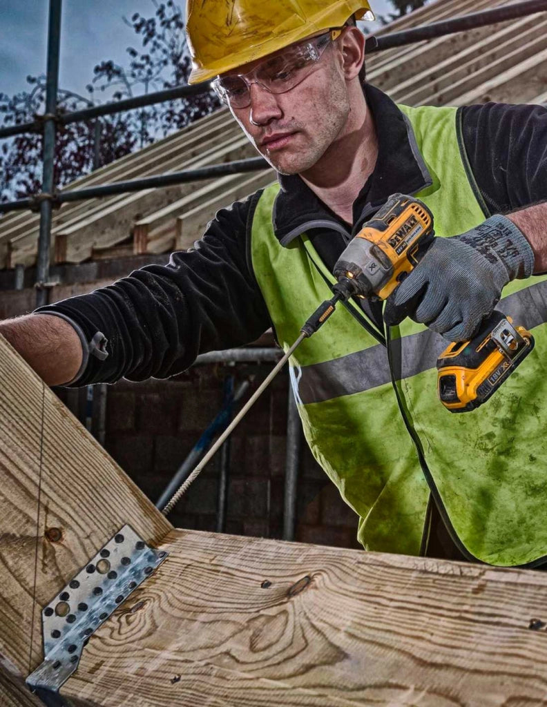 DeWALT Kit DWK402 (DCD796 + DCF887 + DCS331 + DCS391 + 2 x 5,0 Ah + DCB115 + 2 x TSTAK VI)