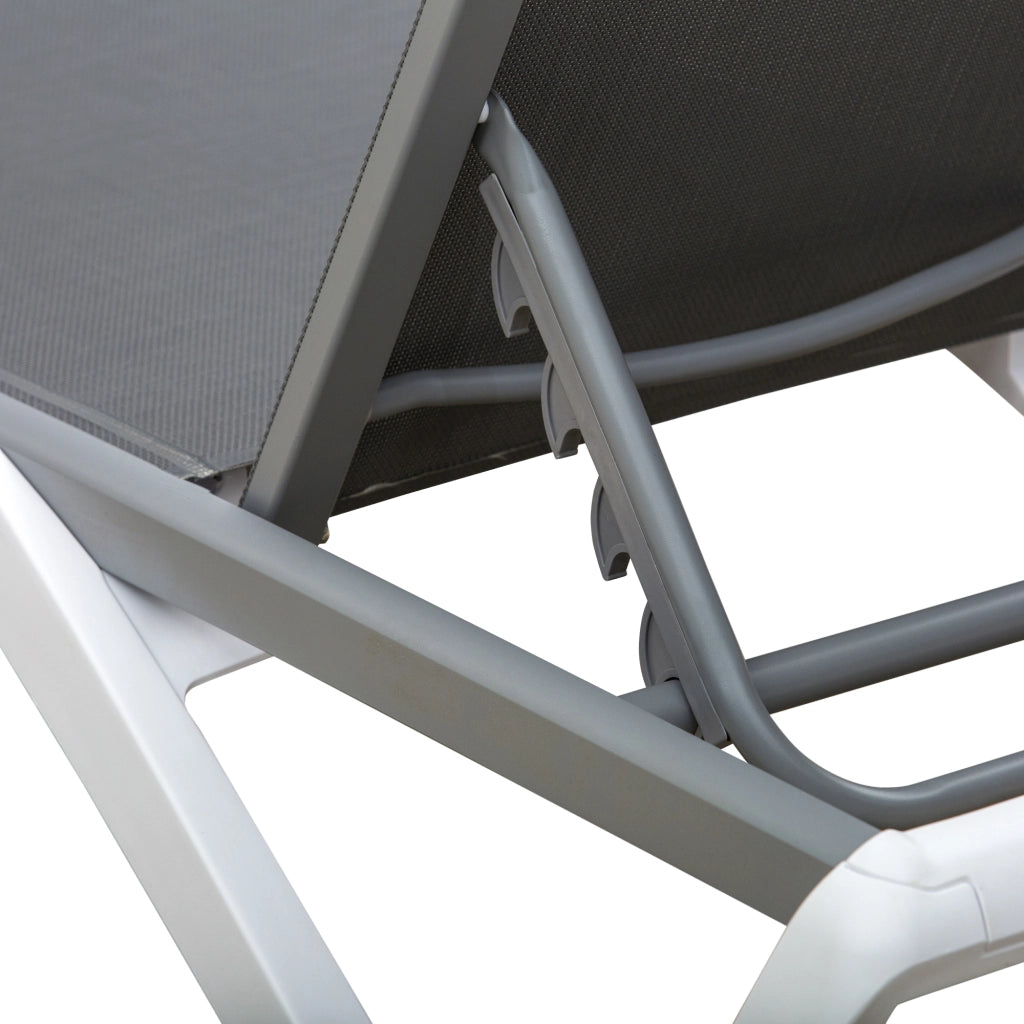 Lettino Prendisole Reclinabile con Rotelle ¨C Xylo ¨C Grigio e Bianco 195x67.5x33 cm