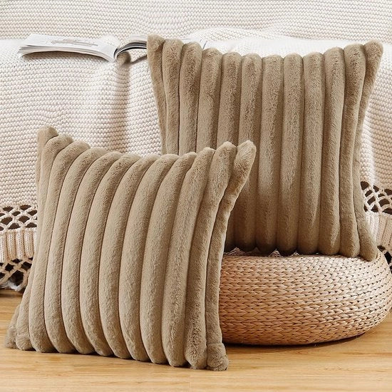 Set di cuscini decorativi in plu - 2 pezzi - marrone - 45x45 cm