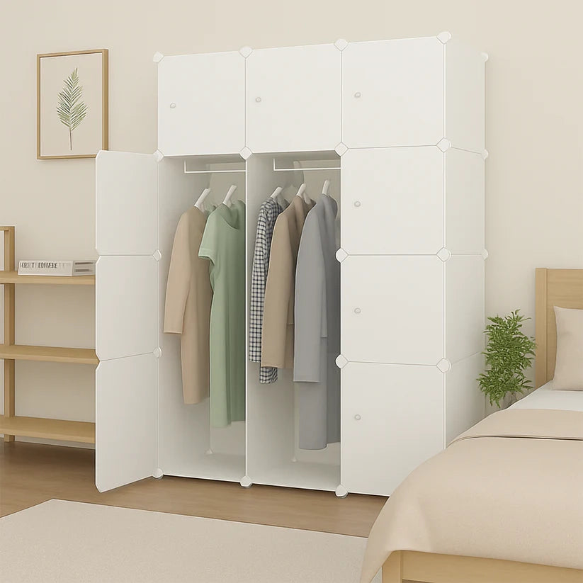 Armadio bianco 111x47x147 cm