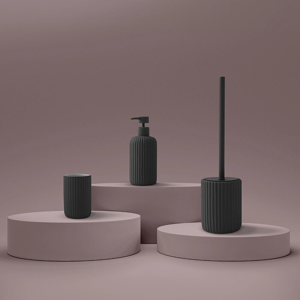 Set accessori bagno in ceramica nero con dispenser sapone e due portaspazzolini Spring