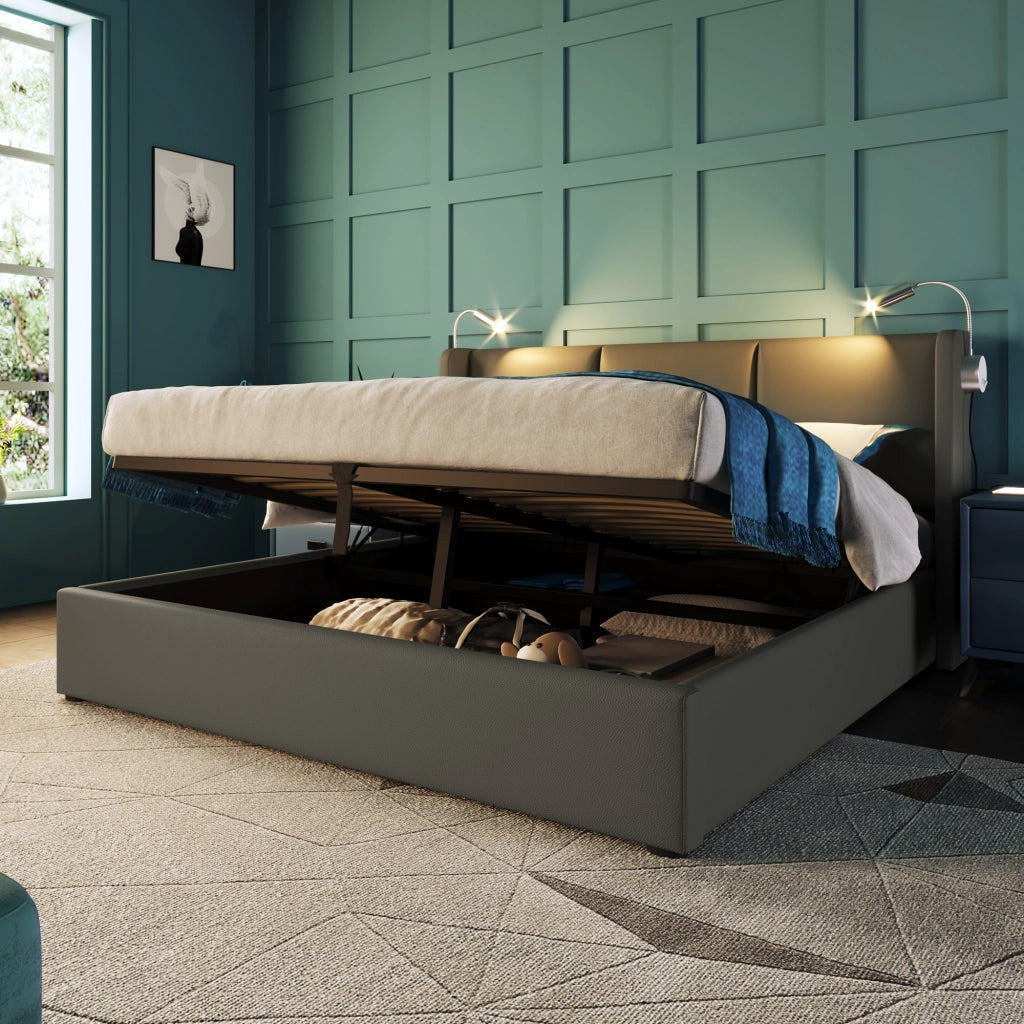 LETTO imbottito 160x200 cm in PU grigio con rete e luce da lettura