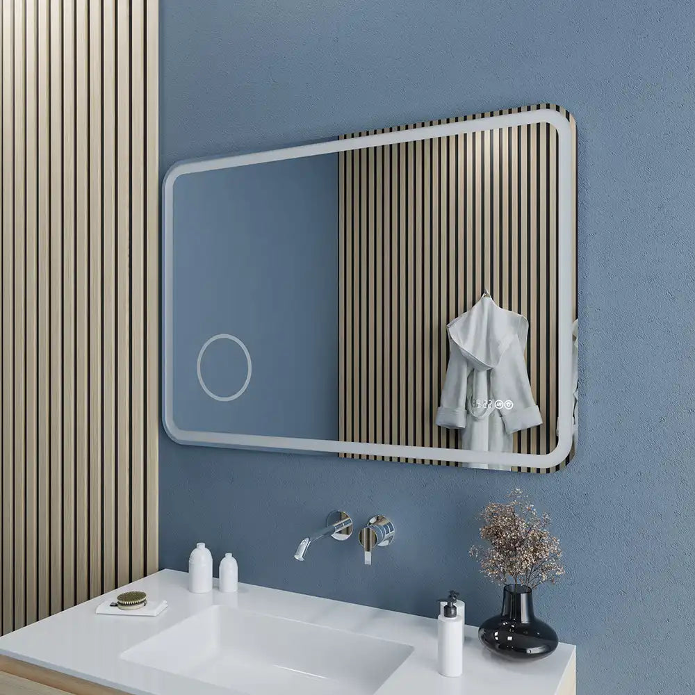 Specchio led bagno 60x80 cm touch-screen ingranditore orologio digitale e anti-appannamento | Kuma