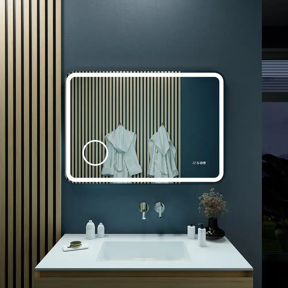Specchio led bagno 60x80 cm touch-screen ingranditore orologio digitale e anti-appannamento | Kuma