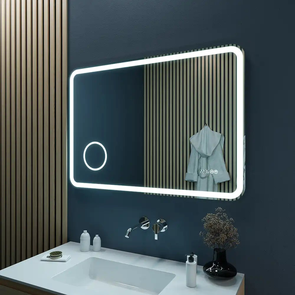 Specchio led bagno 50x70 cm touch-screen ingranditore orologio digitale e anti-appannamento | Kuma